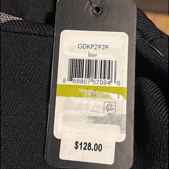 Women’s Guess Midi Dress - Picture 3 of 3